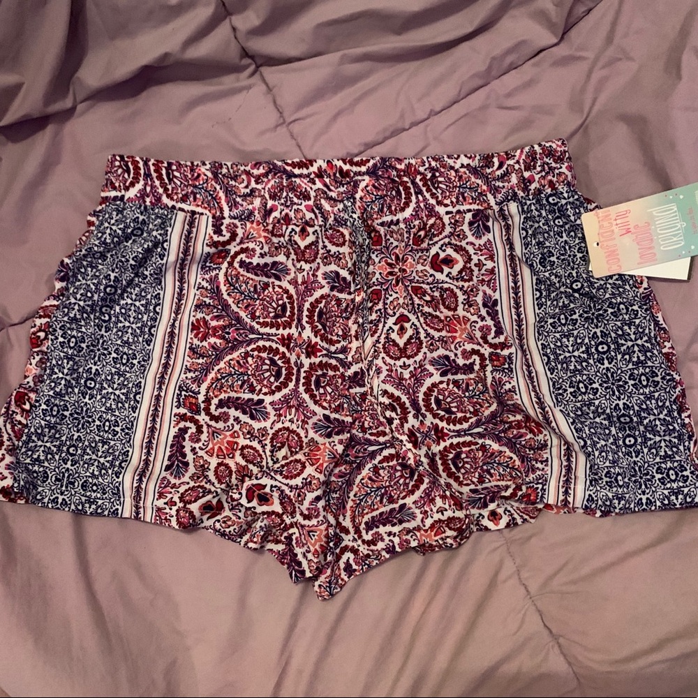 Pattern Flowy Beach Shorts